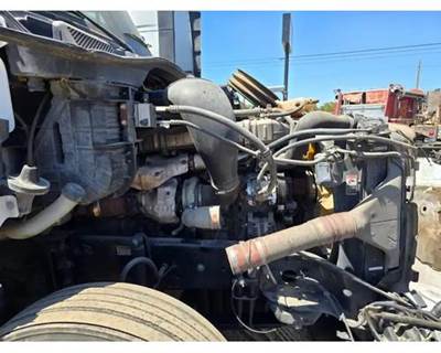 Detroit DD15 Engine for a Freightliner Cascadia 125