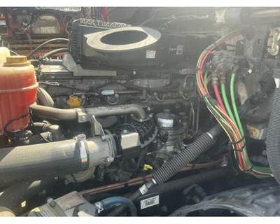 Detroit DD15 Engine for a Freightliner CASCADIA