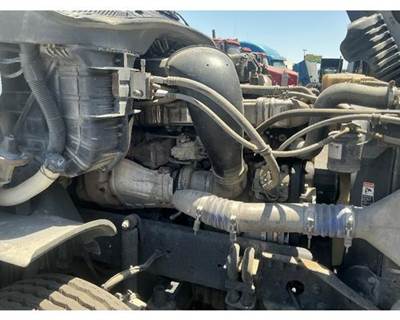 Detroit DD15 Engine for a Freightliner CASCADIA