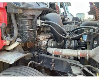 Detroit DD15 Engine for a Freightliner CASCADIA