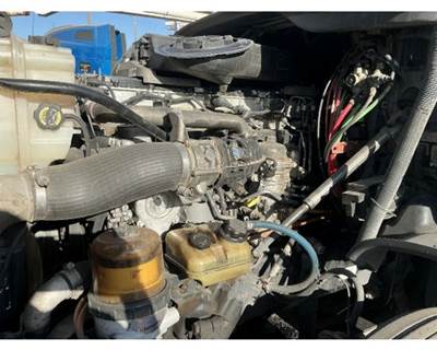 Detroit DD15 Engine for a Freightliner CASCADIA