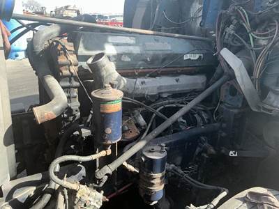 Detroit Series 60 Engine for a Freightliner FLD120
