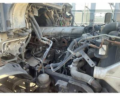 Mercedes-Benz MBE 4000 Engine for a Freightliner COLUMBIA