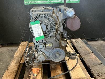 Deutz F3L1011F 3 Cylinder Engine S/N 00664205 Pulled from JLG 60HA Boom Lift