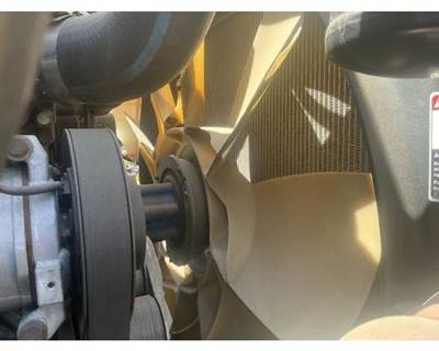 Detroit DD15 Fan Blade for a Freightliner CASCADIA