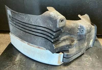 Freightliner Cascadia 113 Right Fender Extension