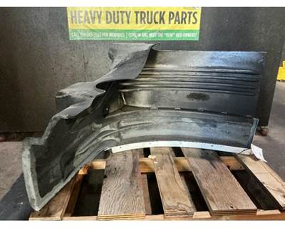 Freightliner Cascadia 113 Right Fender Extension