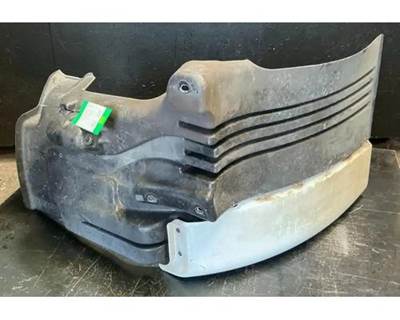 Freightliner Cascadia 113 Left Fender Extension