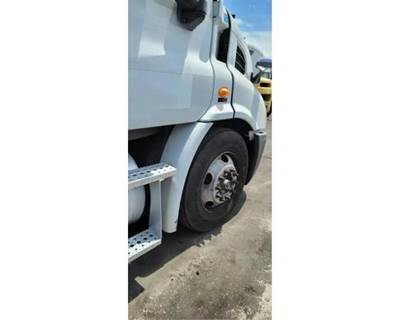 Freightliner Cascadia 113 Right Fender Extension