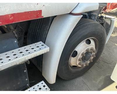 Freightliner Cascadia 113 Fender Extension for a Freightliner CASCADIA