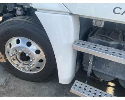 Freightliner Cascadia 125 Left Fender Extension