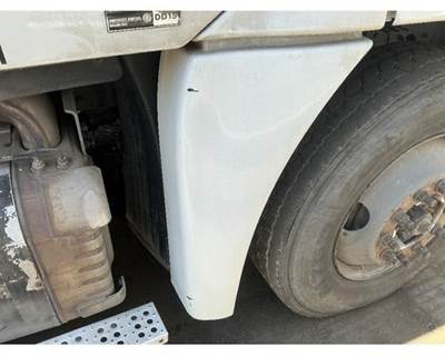 Freightliner Cascadia 125 Fender Extension for a Freightliner CASCADIA