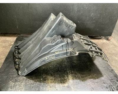 Freightliner Cascadia 126 Fender Extension