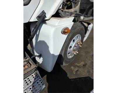 Freightliner Columbia 120 Right Fender Extension