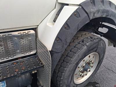 International 7600 Right Fender Extension