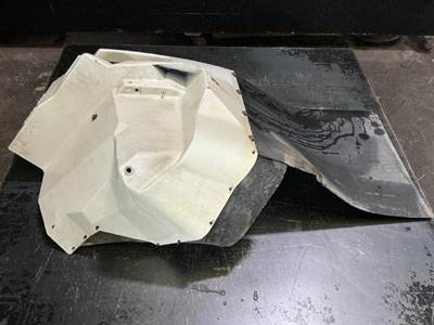 International 7600 Right Fender Extension