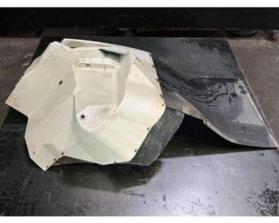 International 7600 Right Fender Extension