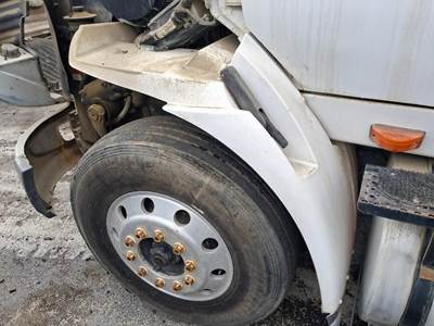 International 8600 Left Fender Extension