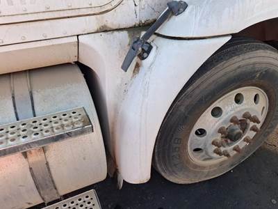 International 9200i Fender Extension