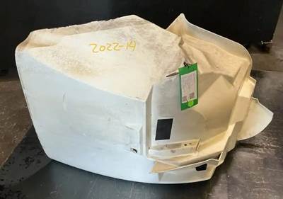 International DuraStar 4300 Right Fender Extension