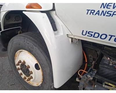 International DuraStar 4400 Right Fender Extension