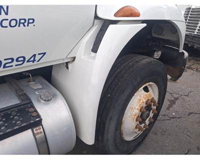 International DuraStar 4400 Right Fender Extension