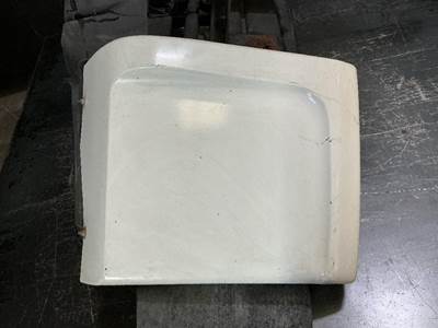 International LT625 Right Fender Extension