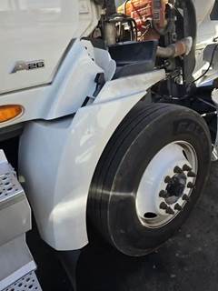 International RH613 Right Fender Extension