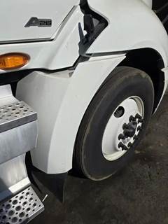 International RH613 Right Fender Extension