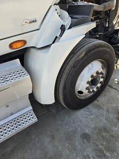 International RH613 Right Fender Extension