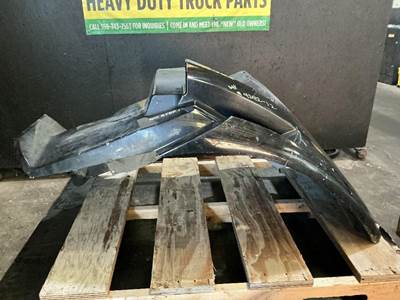 International TranStar 8600 Left Fender Extension