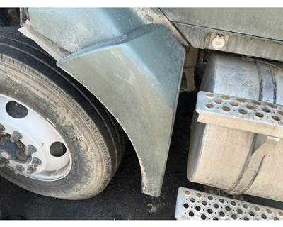 Kenworth T680 Fender Extension