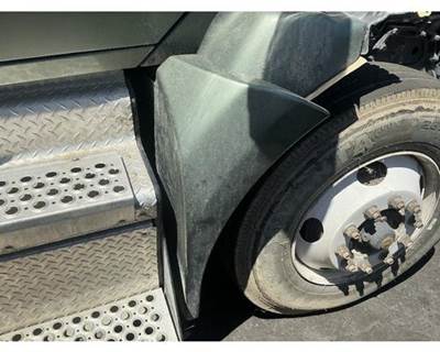 Kenworth T680 Fender Extension