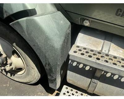 Kenworth T680 Fender Extension