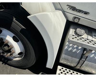 Kenworth T680 Fender Extension