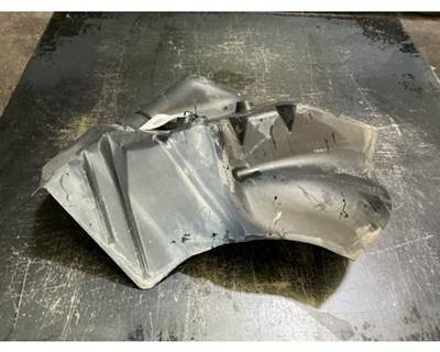 Mack CXU633T Right Fender Extension