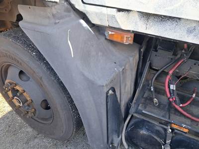 Mack Pinnacle CXU612 Left Fender Extension for a Mack CXU612