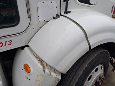 Peterbilt 384 Right Fender Extension
