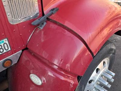 Peterbilt 386 Right Fender Extension