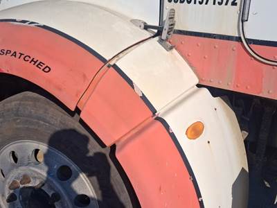 Peterbilt 386 Fender Extension