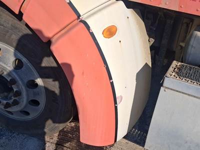 Peterbilt 386 Fender Extension