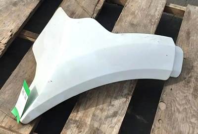 Peterbilt 579 Right Fender Extension