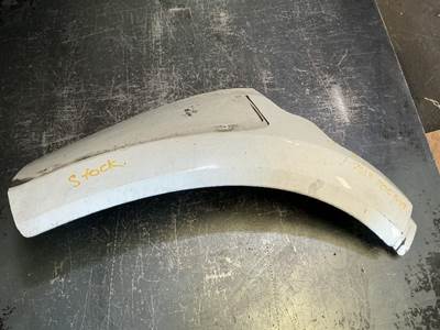 Peterbilt 579 Right Fender Extension