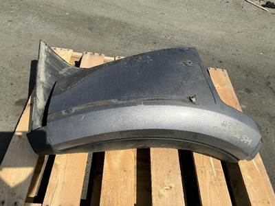 Peterbilt 579 Right Fender Extension