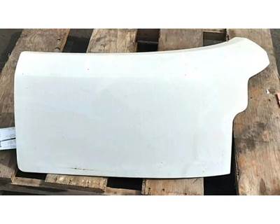 Peterbilt 579 Left Fender Extension