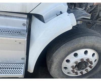 Peterbilt 579 Right Fender Extension