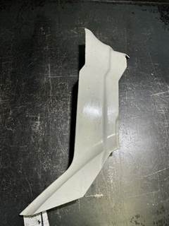 Ford L8513 Right Fender