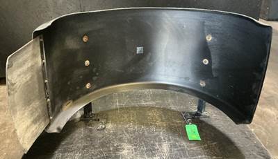 Freightliner FC70 CARGO Fender