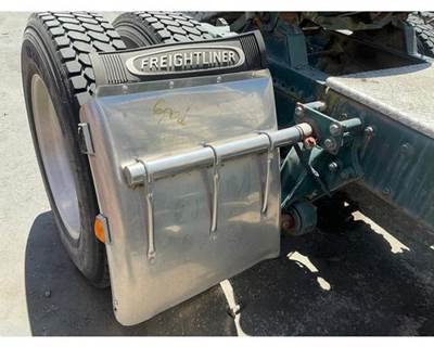 Freightliner FLC Fender
