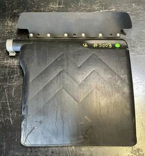 Freightliner M2 106 Fender